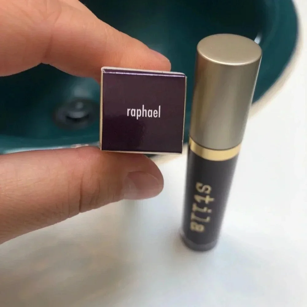 NIB STILA LIP AND EYE PAINT